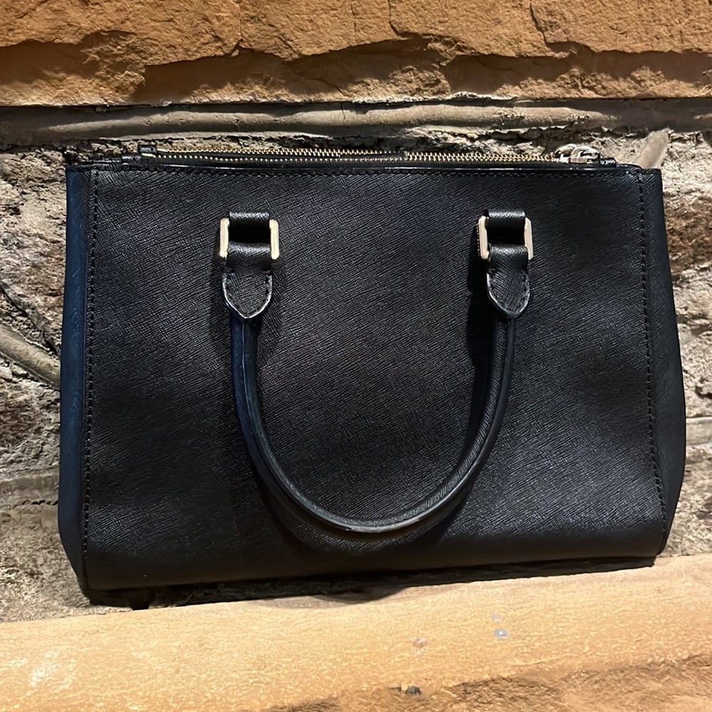 Michael Kora Handbag - Picture 2 of 3